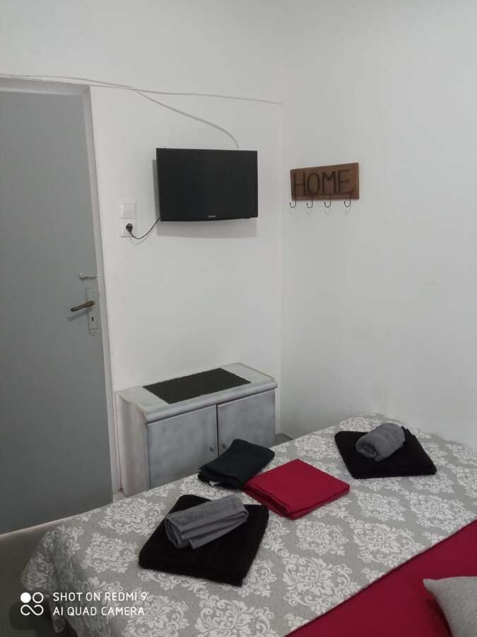 Welcome To Giouli's ! Ferienhaus *